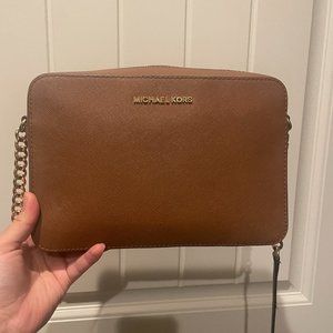 Michael Kors Jet Set Travel Large East/West Crossbody